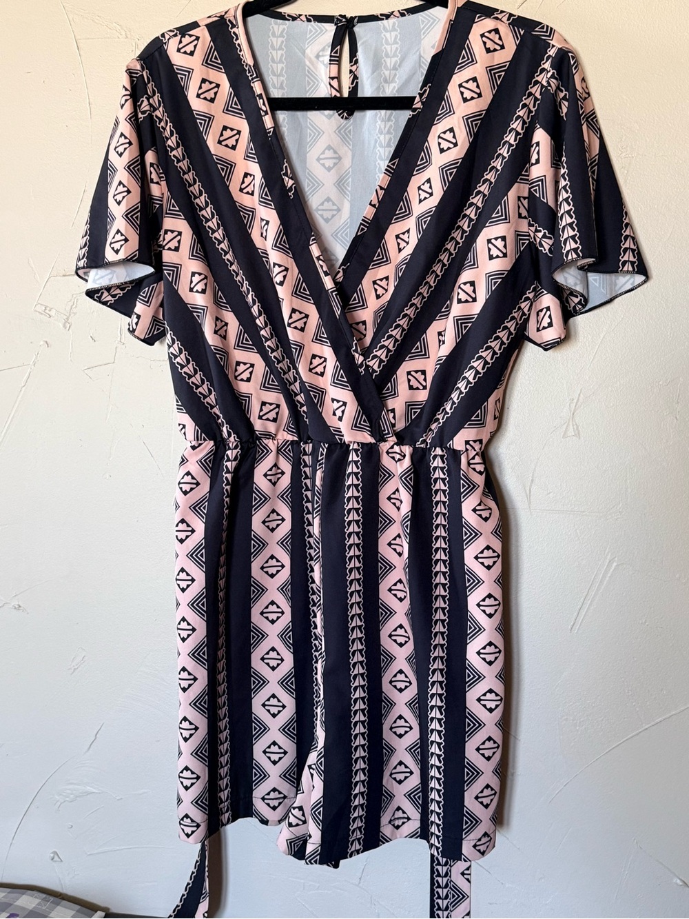 Black and Cream Geometric Print Romper -XL